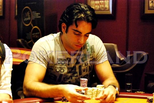 Ο Αλέξανδρος Κολώνιας pac2_pac4_kolonias