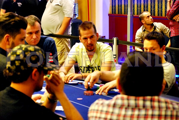 aristeidis-avgerinos-table-day1a