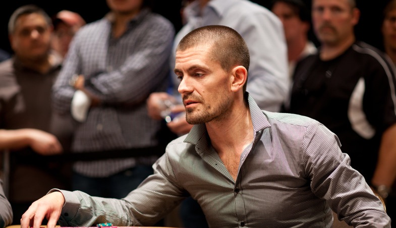 gus_hansen_mega_satellite