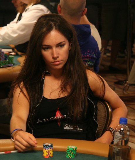 liv-boeree1