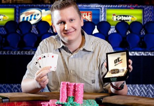 Ben-Lamb-2011-WSOP-Event-42-Winner-500x344