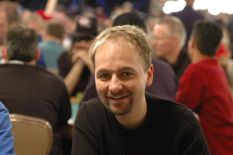 Daniel_Negreanu22