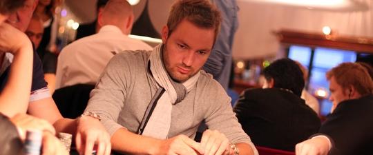 O Thomas Pedersen κερδίζει το WCOOP Main Event