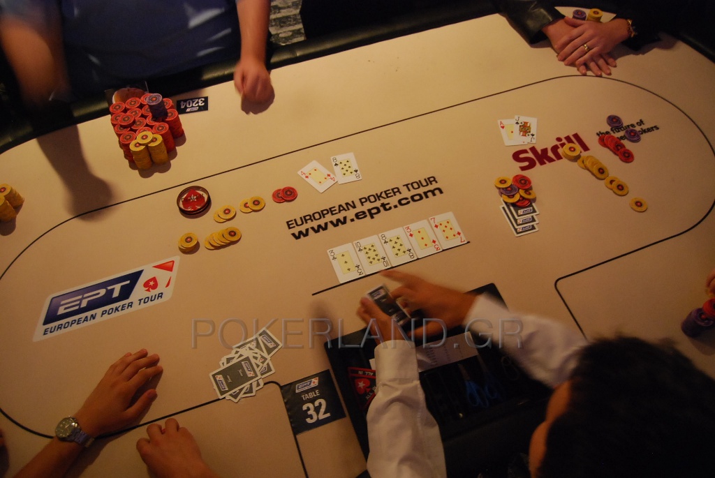 bubble hand ept barcelona 2011