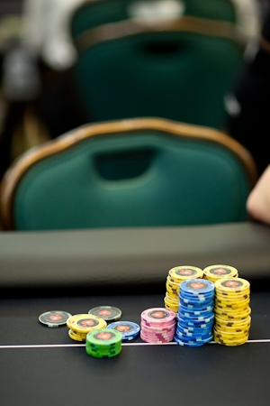 repik_empty_chair-thumb-300x450-152015