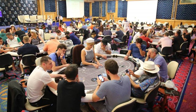 poker room